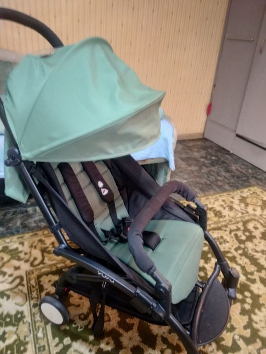 Продам коляску фирменную.