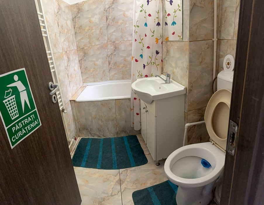 Închiriez apartament 2 camere decomandat