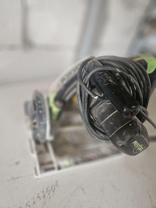 Vând circular Festool pe sina