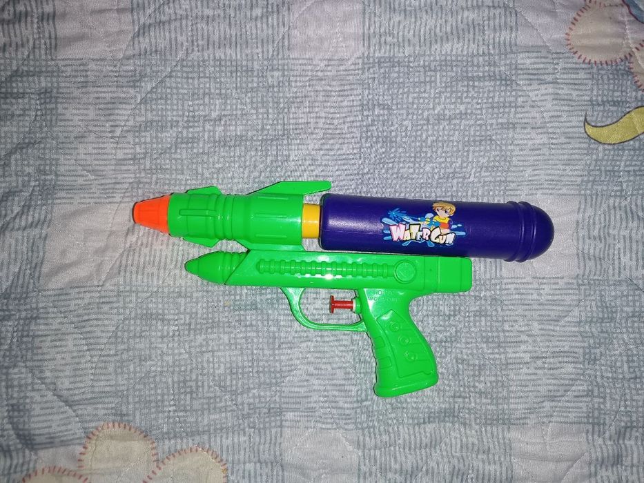 Игрушки по низким ценам, Монополи, головоломки, и