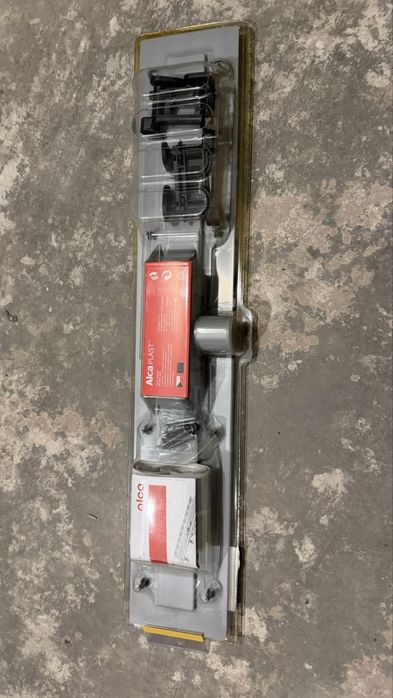 Линеен сифон за баня