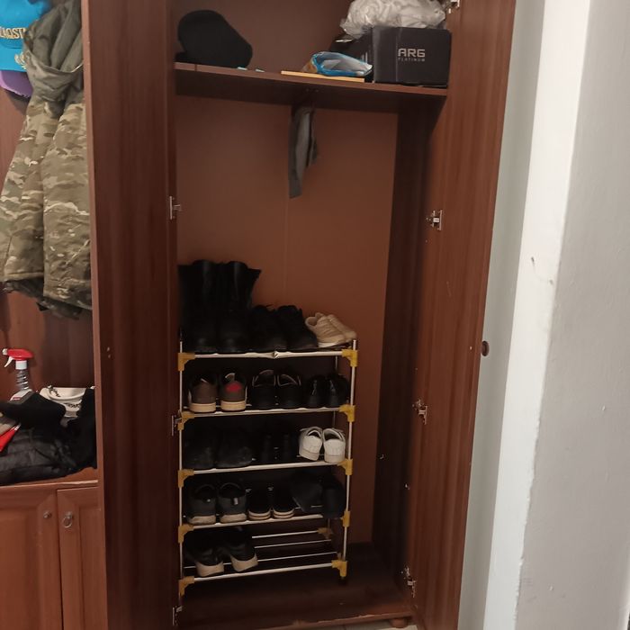 Прихошка для дома