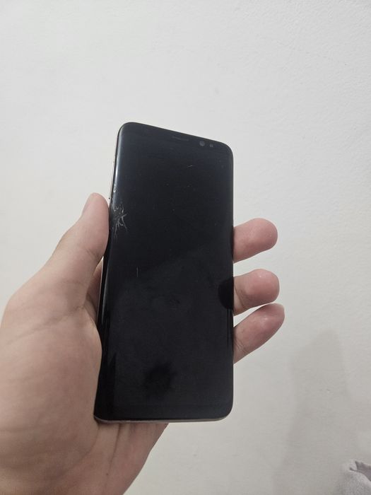 Продам Самсунг S8 на запчасти