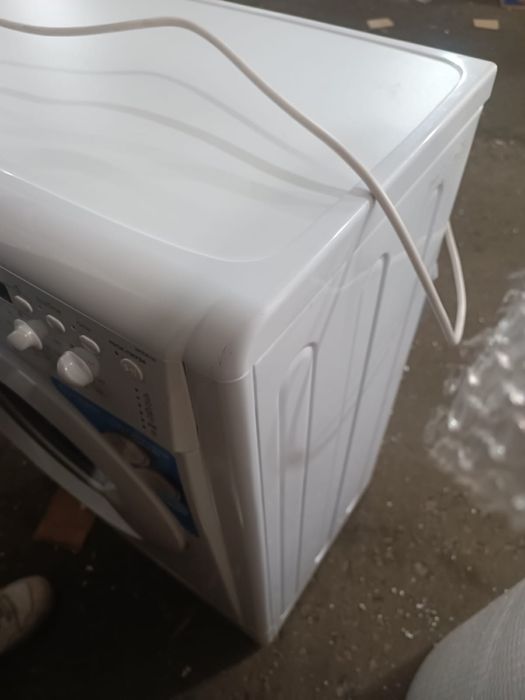 Продам стиральную машину