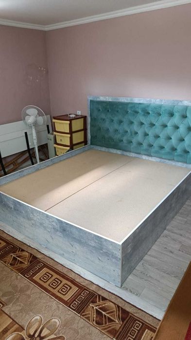 Продам кровать в хорошем состояний.
