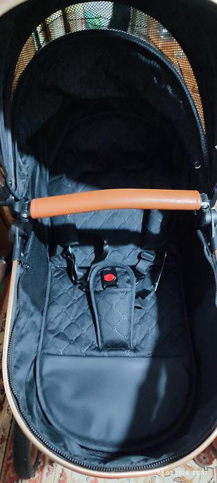 Продам коляску для новорождённых