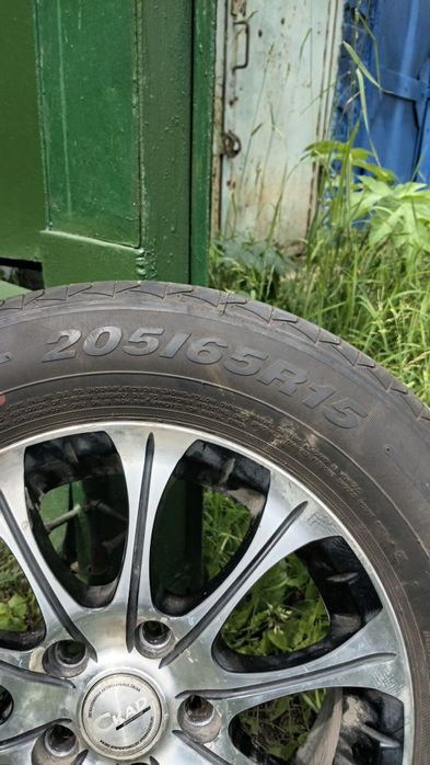 Продам диски с шинамм R15