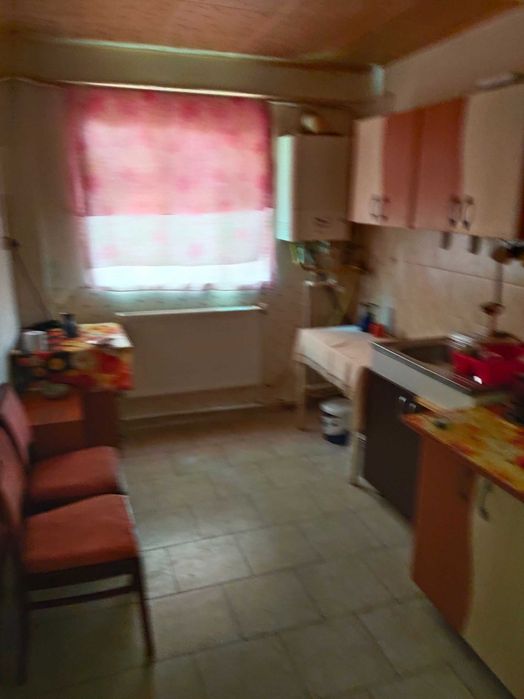 Inchiriez apartament 2 camere zona islaz