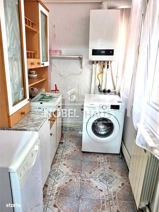 Apartament 2 camere, etajul 1, zona Scoala 8