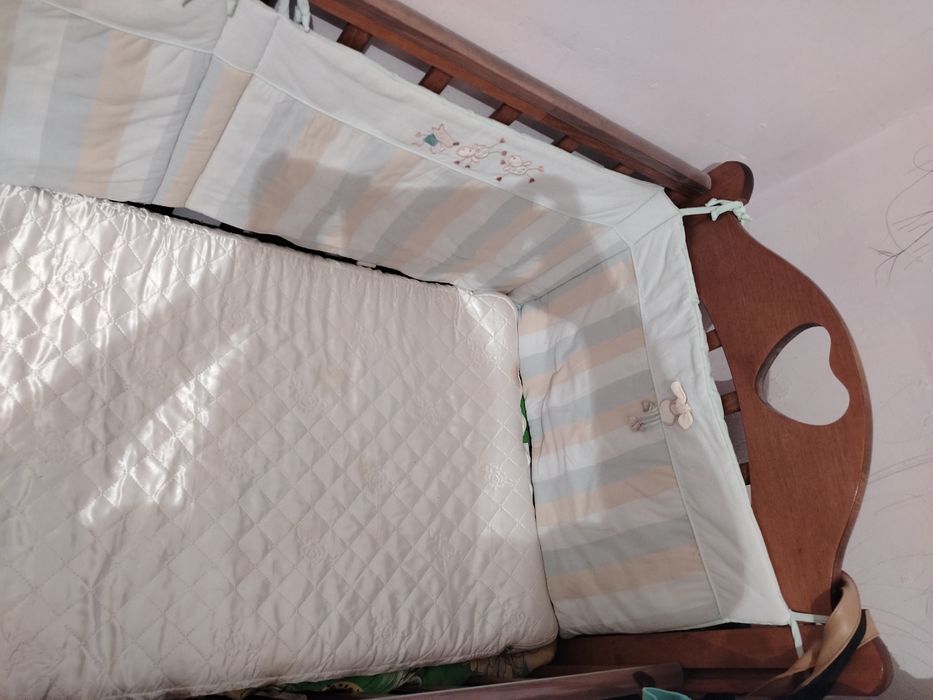 Срочно продаю детский деревянный манеж!!!