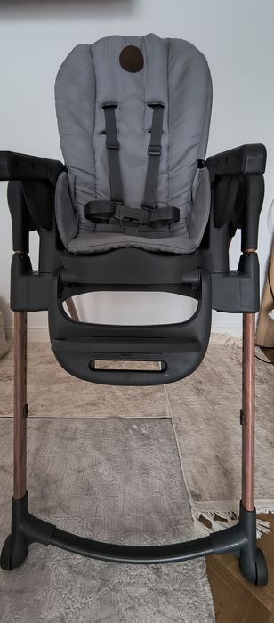 Vând scaun de masa bebe Maxi Cosi