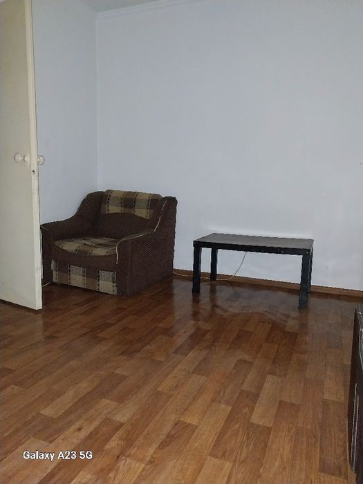 Închiriez apartament