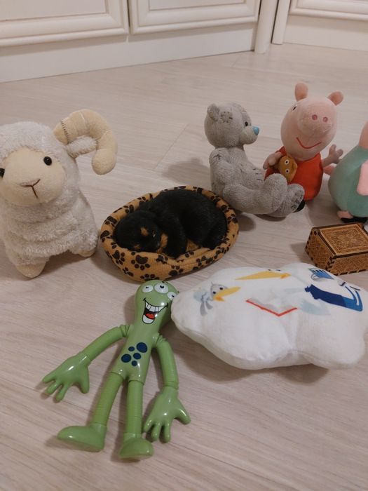 Игрушки мягкие,  кукла