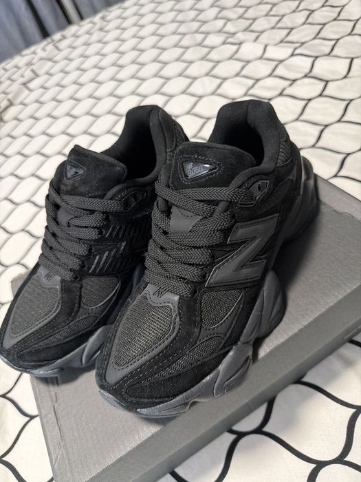 Adidasi New Balance 9060, marimea 37
