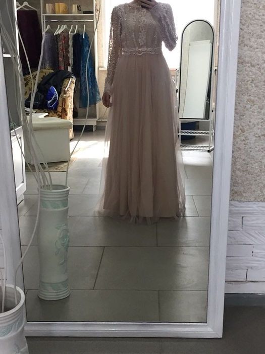 Продам платья на 42-44-46