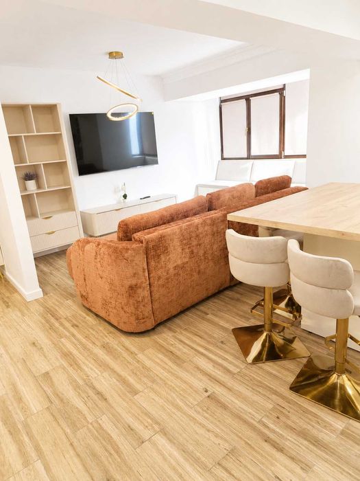 Apartament 4 camere, 90 mp, COMPLET MOBILAT & NOU – Central Târgu Frumos