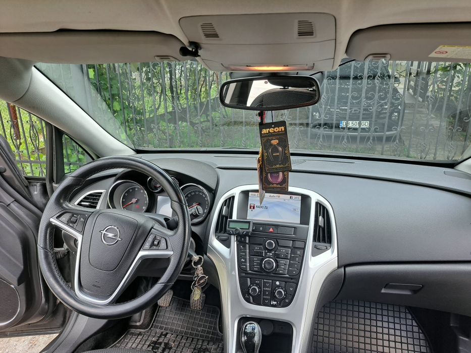 De vanzare Opel Astra j 1.4 turbo