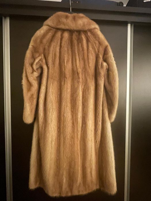 Haina de blana, nurca