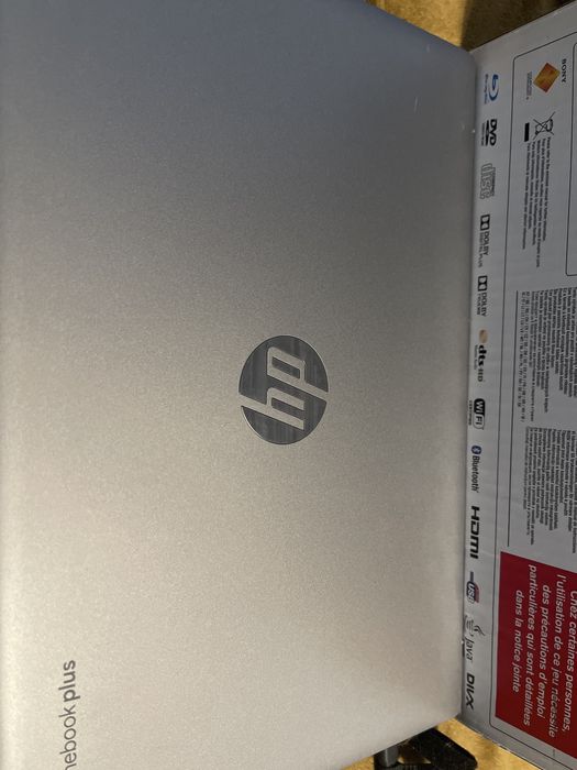 Laptop i3 n305 ddr5 8 gb ram
