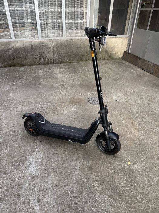 Niu Kqi 300P електричен скутер