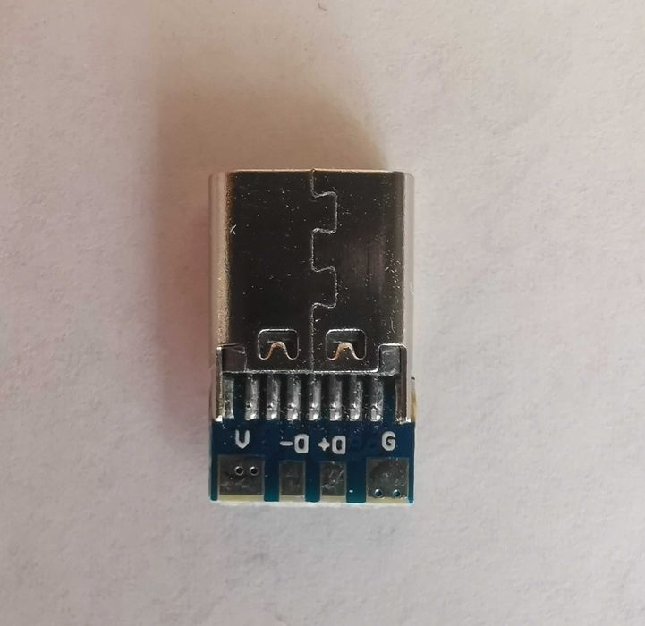 USB-C букса права НОВА!