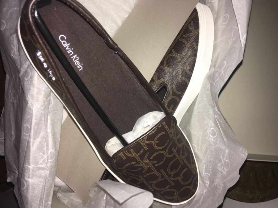 Pantofi slip-on Calvin Klein, absolut noi, in ambalajul original