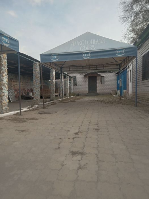 Продам кафе с магазином.