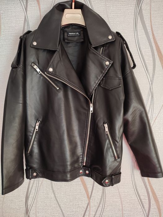 Женская Куртка (эко кожа )