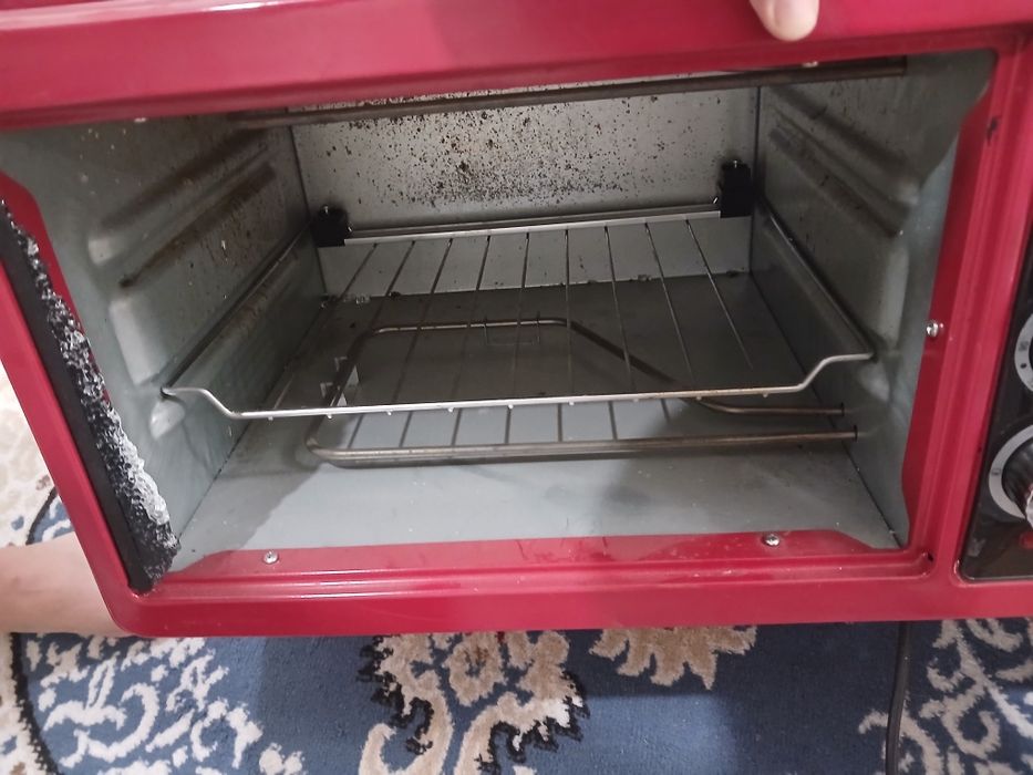 Продам духовку новую