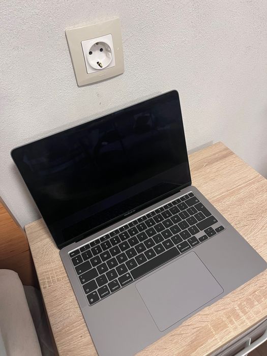 MacBook 2020 m1 256 GB Space Gray