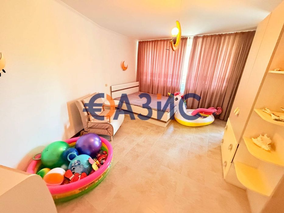 Продава се Четиристаен апартамент в Свети Влас - 205 кв.м за 896 €/кв.м - Снимка #7