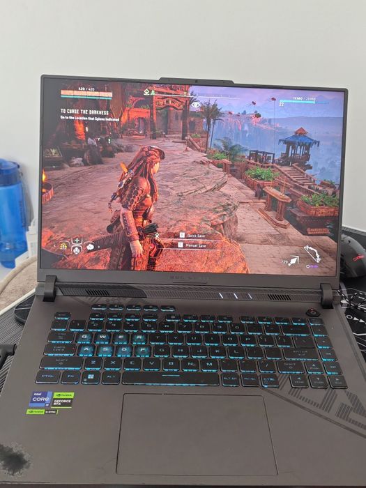 Vând laptop gaming