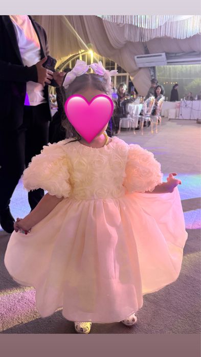 Платье нарядное для девочки 3,4 г