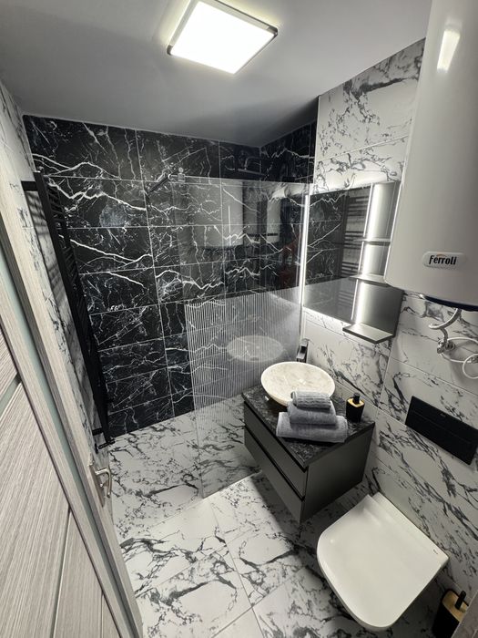Inchiriez garsoniera luxury