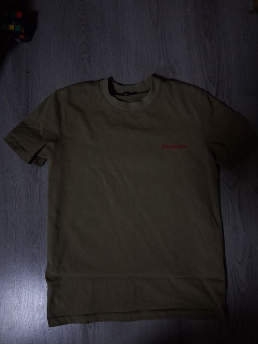 Тениска на balenciaga
