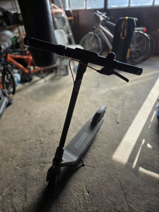 Trotineta electrica Ninebot E2 PRO