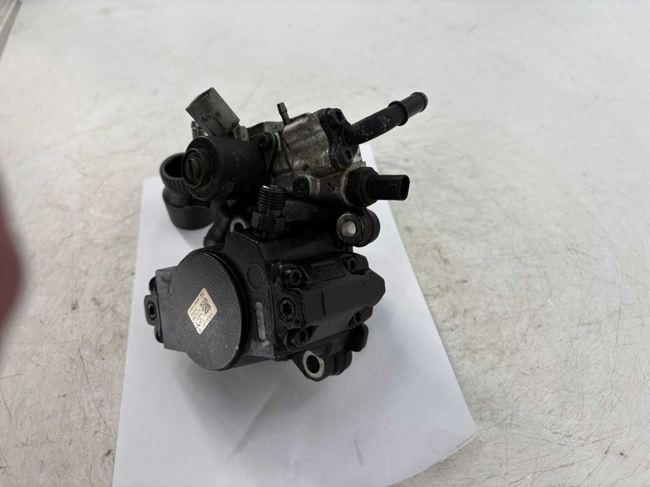 Pompa de inalta presiune Mercedes E Class motor 2.2 tdi an 2010