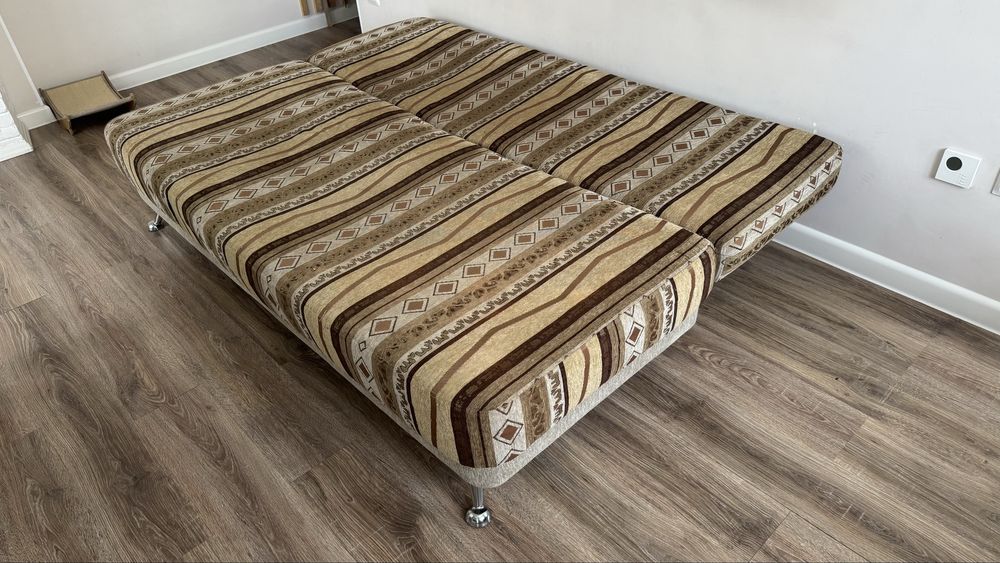 Диван раскладной б/у