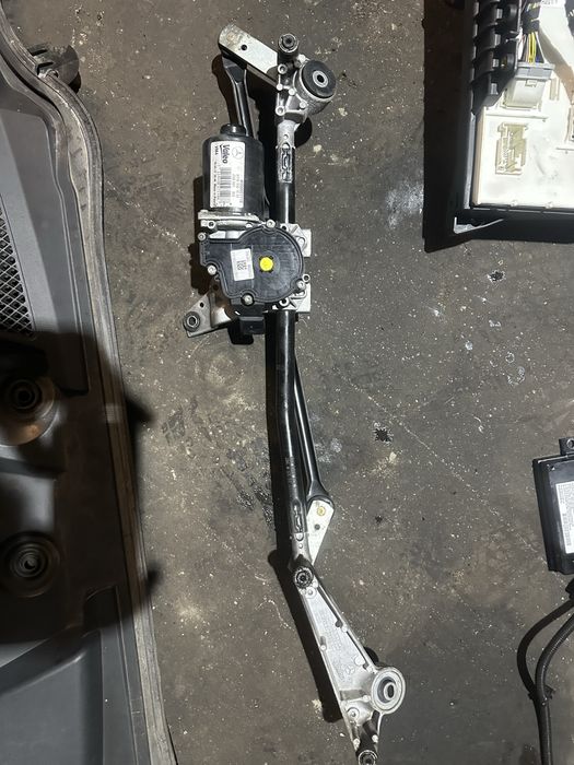 Ansamblu stergatoare cu motoras Mercedes CLA C117 GLA B A 906 18 00