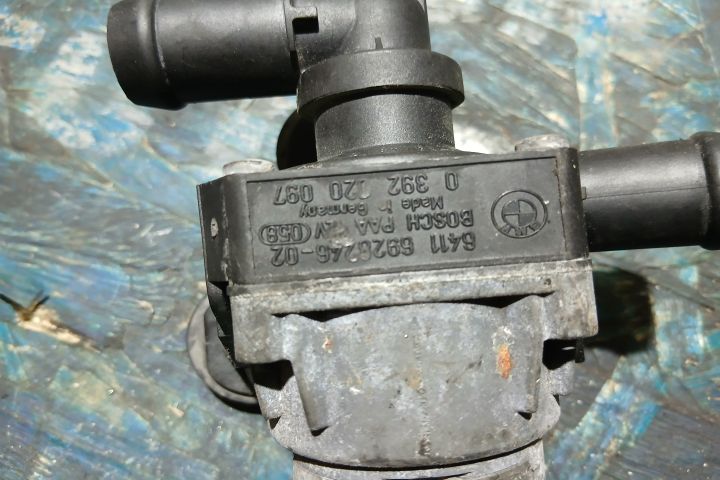 Pompa recirculare apa 6928246 6411-6928246-02 0392020097 6928246 6411
