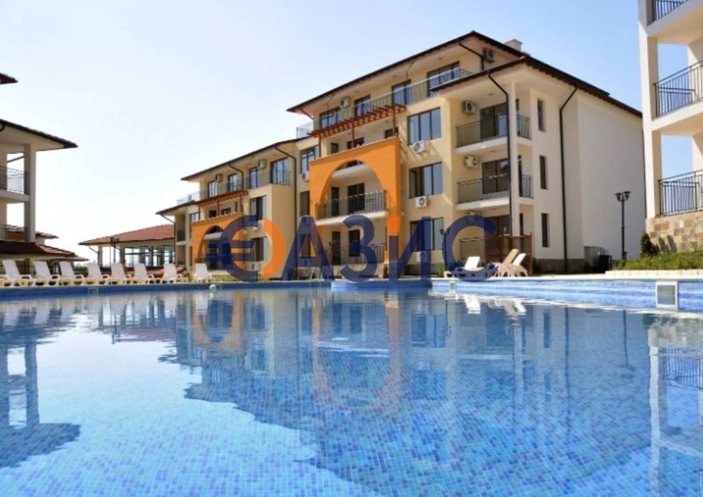 Продава се Двустаен апартамент в с. Кошарица, Област Бургас - 68 кв.м за 451 €/кв.м - Снимка #9