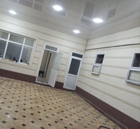 Uy sotiladi Nazarbek