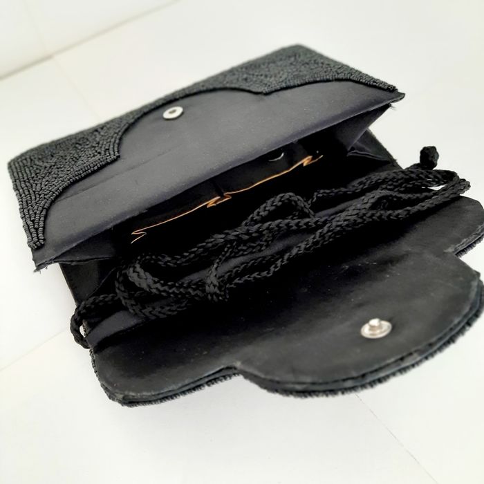 Сумочки-клатчи. Велюр, шёлк, бисер Индия