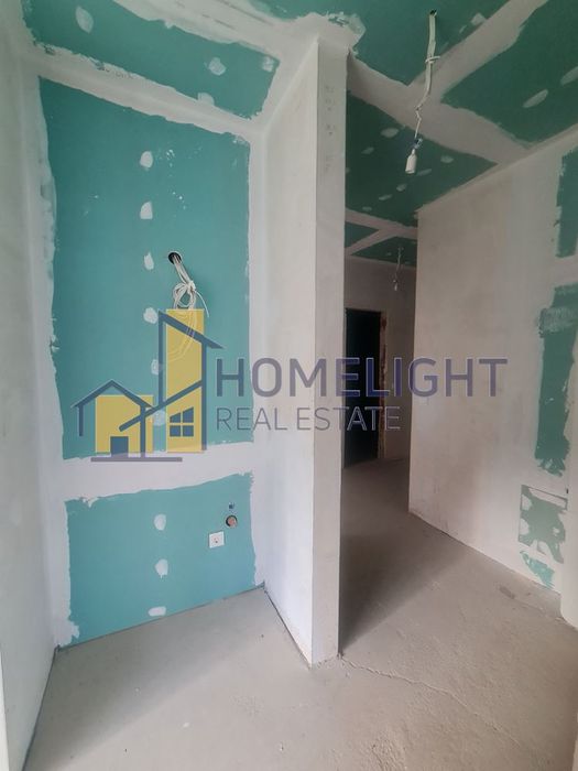 Тристаен апартамент в кв. Бояна