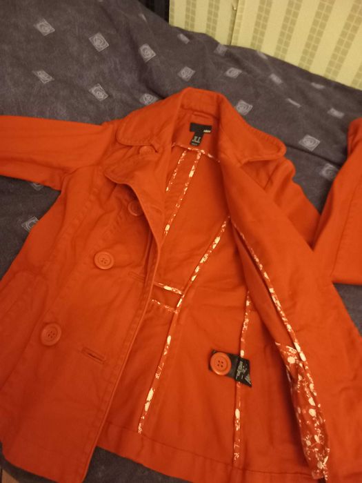 Червено дънково яке H&M