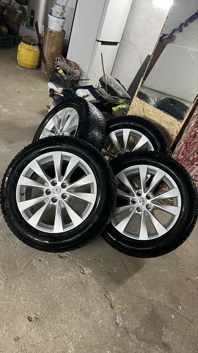 Продам Michelin x-ice north 4 245/55/19