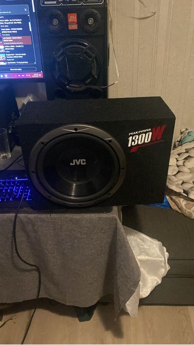 Subwoofer auto pasiv JVC CS-BW120, 1300W, Negru