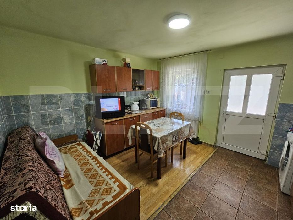 Casa renovata, 4.237mp teren intravilan, Dublu front stradal, Razboien