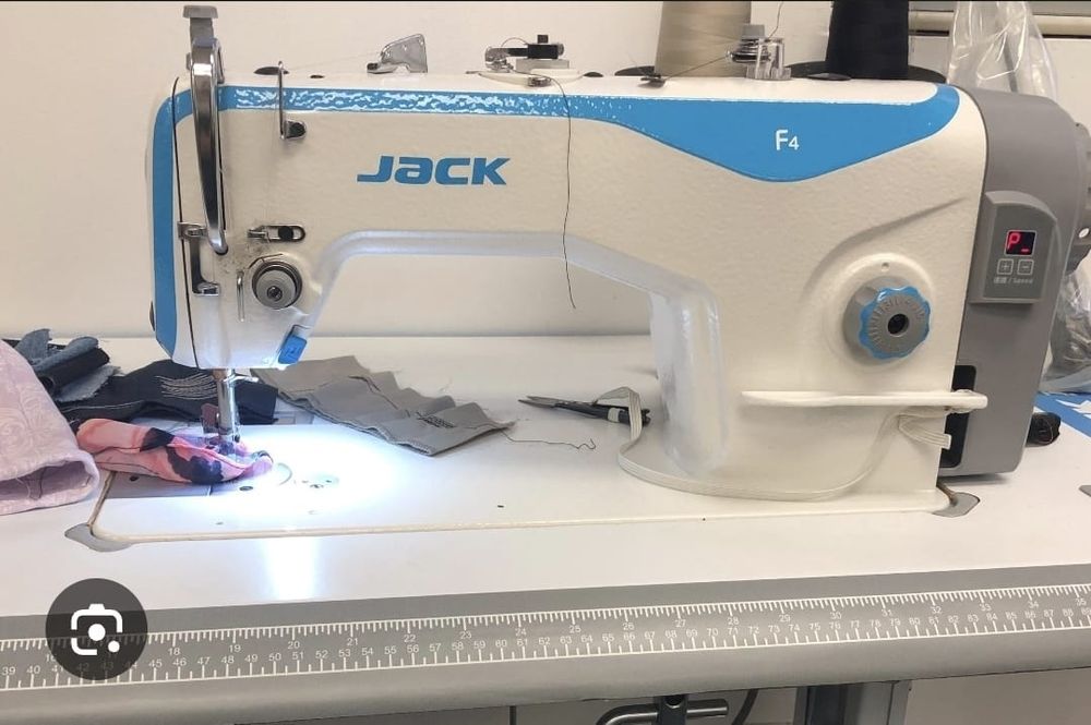 Швейная машина,оверлок, петельная машина.