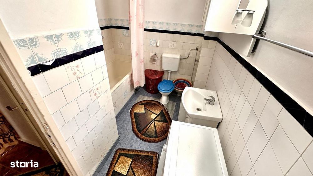 Apartament 3 camere semidecomandat,  Aleea Parcului, Bacău